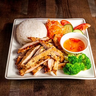Grilled Chicken Rice / Com Ga Nuong