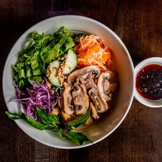Tofu & Mushroom Vermicelli / Bun Chay